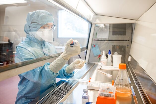 Oxford University project to tell stories of Covid research and vaccine development