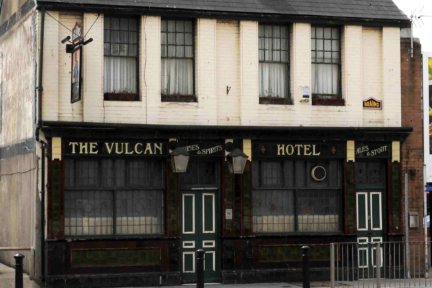 Interior work begins on 19th Century Cardiff landmark pub set for 2024