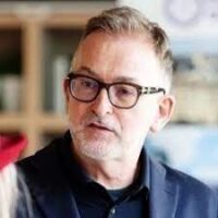 Stephen Spencer headshot