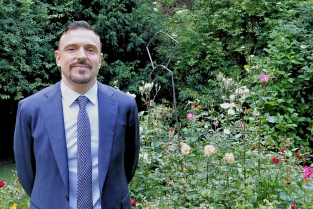 Director of Freud Museum London to step down