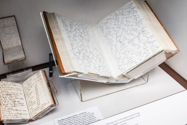 Charles Darwin archive preserved as UNESCO recognises 20,000-item collection 