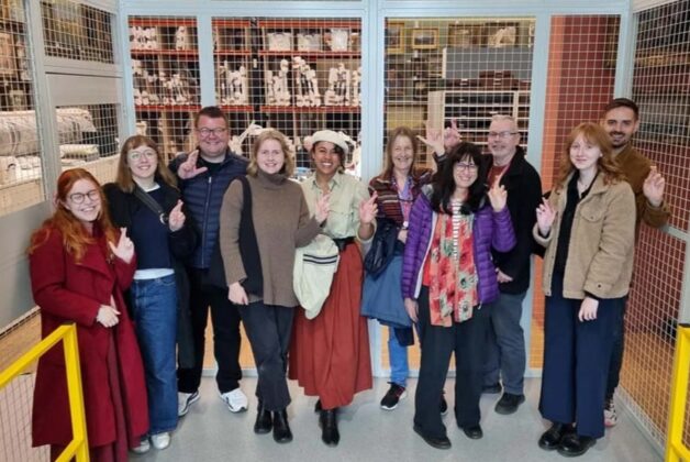 Heritage organisations invited to participate in ‘Crossed Finger Selfie Day’